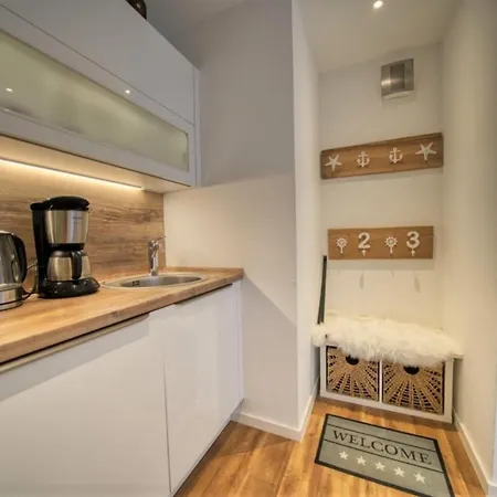 - Haus F, App 0f0203 Appartamento *
