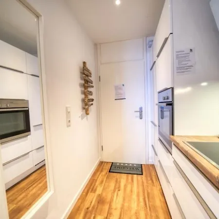 - Haus F, App 0f0203 Appartamento *